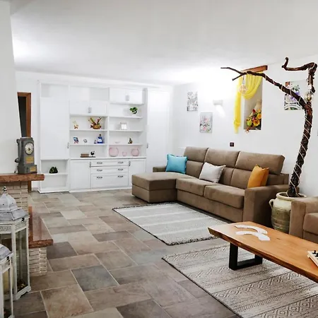 Villa Vinne Cirase *