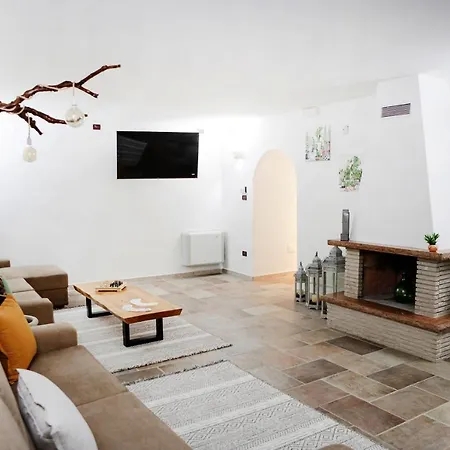 Villa Vinne Cirase *