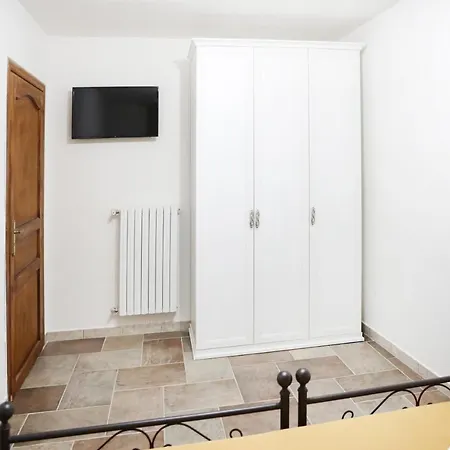 Villa Vinne Cirase *