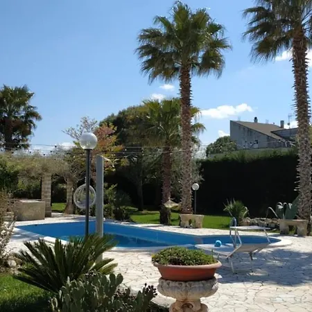 Vinne Cirase Villa