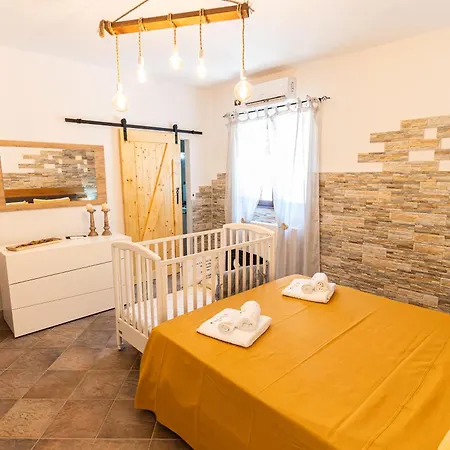 Vinne Cirase Villa