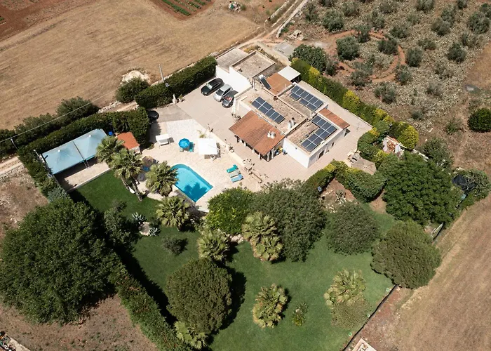 Vinne Cirase וילה *